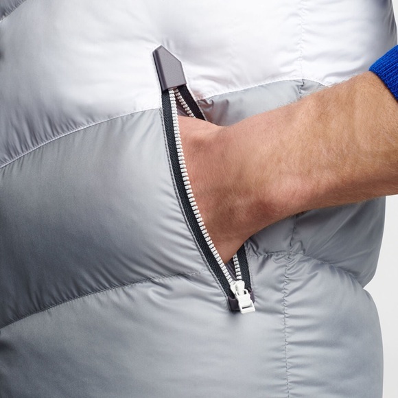 PETER MILLAR Crown Apres Ski Reflective Full Zip Insulated Vest - Picture 5 of 7